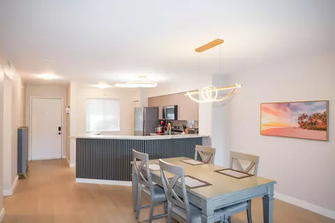 2334 S Cypress Bend Dr #202, Pompano Beach, FL 33069