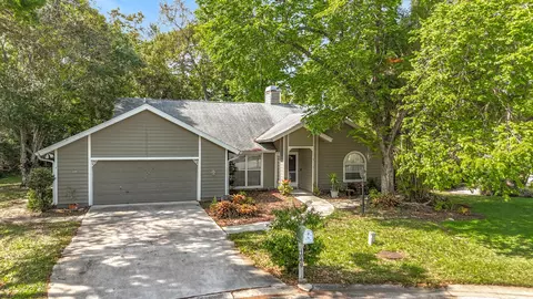 1099 Greystone Ln, Sarasota, FL 34232