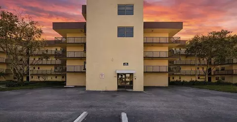 6755 W Broward Blvd #304, Plantation, FL 33317