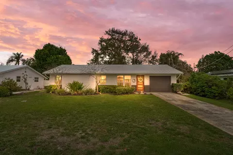1003 NW 16th Pl, Stuart, FL 34994