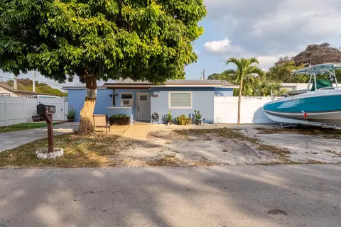 1432 SW 26th Ave, Fort Lauderdale, FL 33312