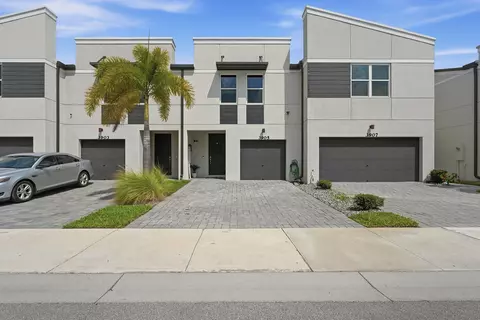 3905 SE Mentmore Ln, Stuart, FL 34997