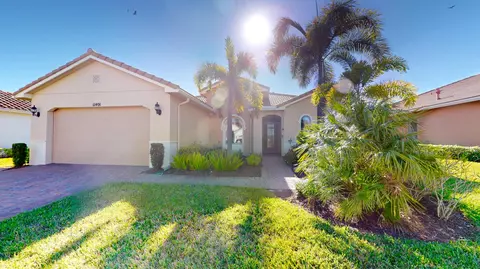 11401 SW Aspen Ln, Port Saint Lucie, FL 34987
