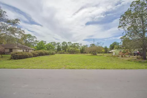 8065 126th St, Sebastian, FL 32958