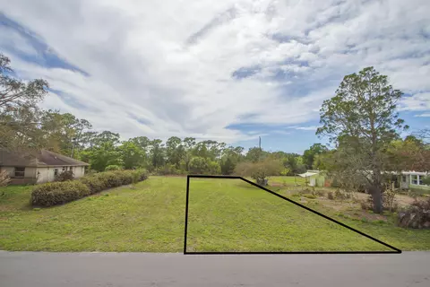 8065 126th St, Sebastian, FL 32958