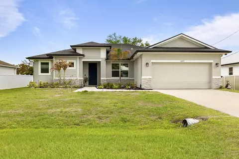 2097 SW Import Dr, Port Saint Lucie, FL 34953