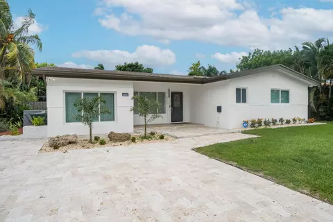 4760 NE 17th Ave, Oakland Park, FL 33334