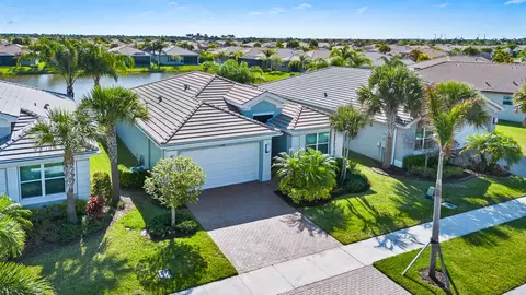 12186 SW Jasper Lake Way, Port Saint Lucie, FL 34987