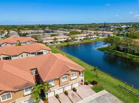 9051 Plymouth Pl #20203, Tamarac, FL 33321