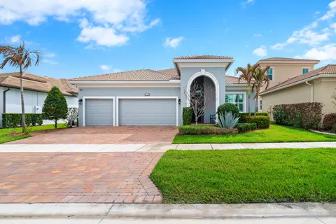 9135 SW Pepoli Way, Port Saint Lucie, FL 34987