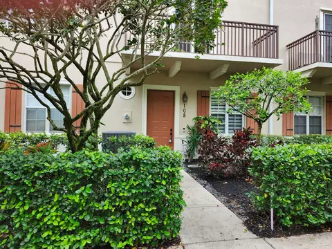 108 Morning Dew Cir, Jupiter, FL 33458