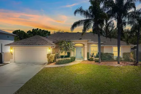 508 SW Lakota Ave, Port Saint Lucie, FL 34953