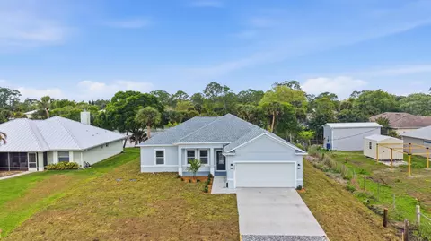 7825 92nd Ct, Vero Beach, FL 32967
