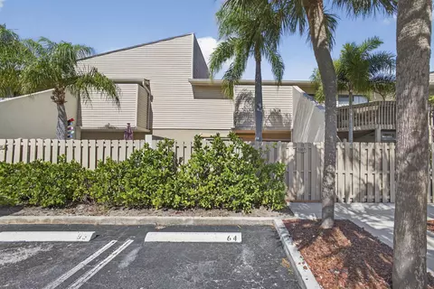 612 Executive Center Dr #3107, West Palm Beach, FL 33401