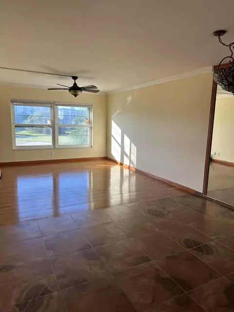 2900 Palm Aire Dr #406, Pompano Beach, FL 33069
