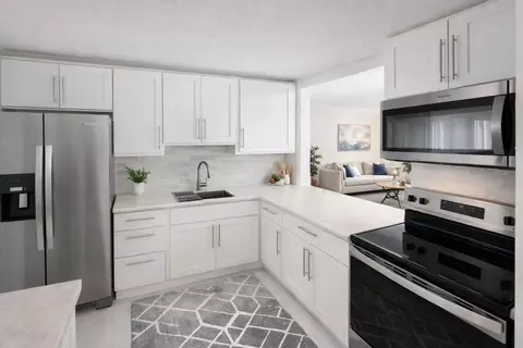 2687 Garden Dr N #212, Lake Worth Beach, FL 33461