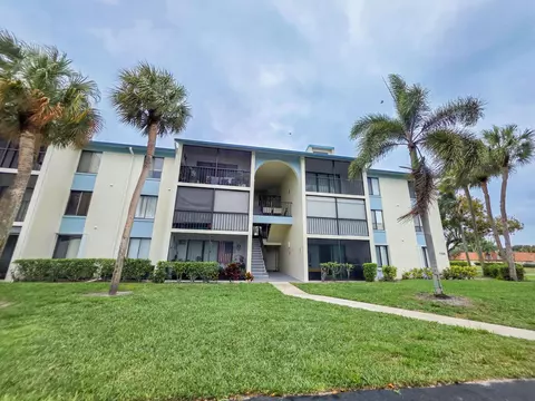 1109 Green Pine Blvd #H3, West Palm Beach, FL 33409