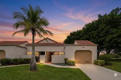 5902 W Parkwalk Cir W, Boynton Beach, FL 33472