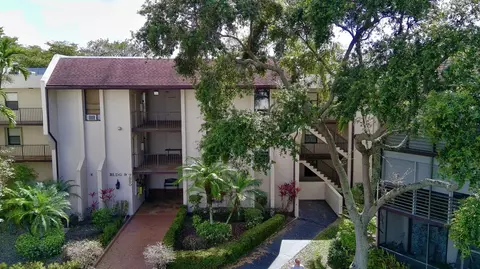 7850 W Mcnab Rd #210, Tamarac, FL 33321