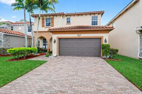 4652 Capital Dr, Lake Worth, FL 33463