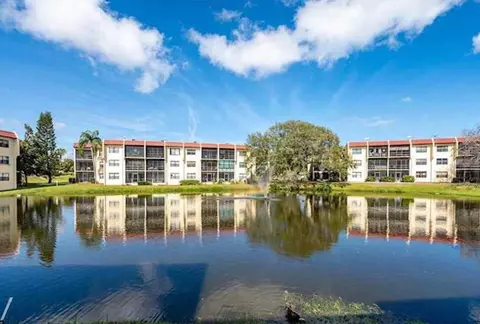 2050 Oleander Blvd #11, Fort Pierce, FL 34950