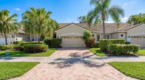 4681 Carlton Golf Dr, Lake Worth, FL 33449