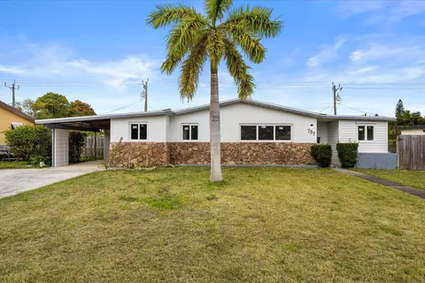 737 W Ilex Dr, West Palm Beach, FL 33403