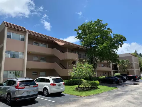 8350 Sands Point Blvd #E202, Tamarac, FL 33321