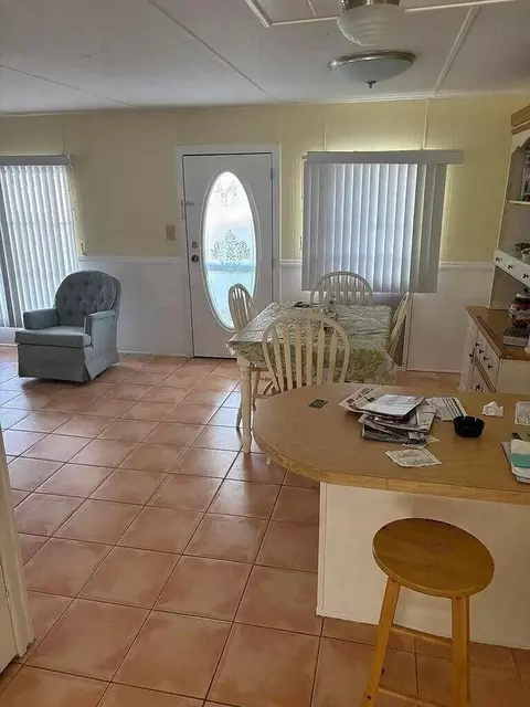 86 El Camino Real, Port Saint Lucie, FL 34952