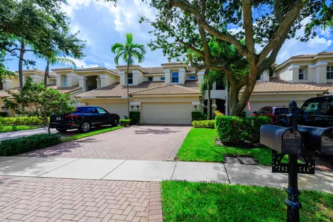 742 Cable Beach Ln, West Palm Beach, FL 33410