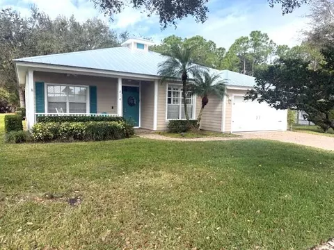 614 NE Muskrat Run, Port Saint Lucie, FL 34983