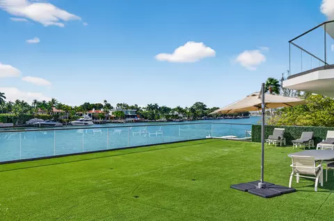 5500 Collins Ave #302, Miami Beach, FL 33140