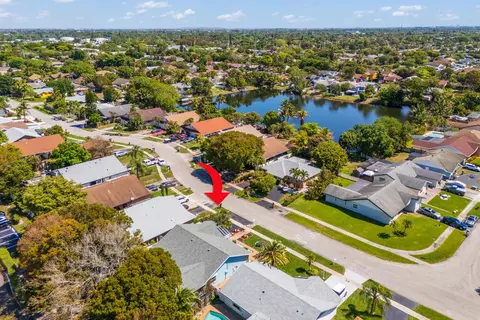 1340 SW 75th Ave, North Lauderdale, FL 33068