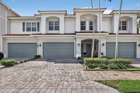 145 Nottingham Pl, Boynton Beach, FL 33426