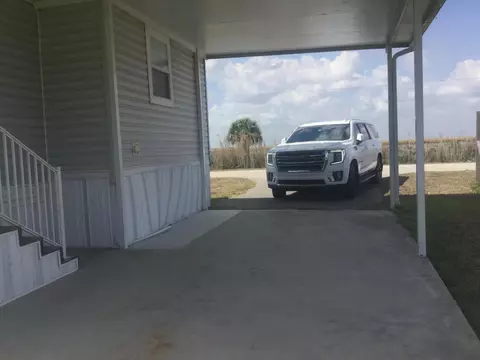 1753 West Ave, Moore Haven, FL 33471 photo 3