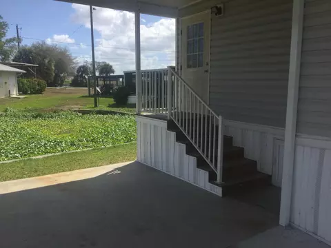 1753 West Ave, Moore Haven, FL 33471 photo 2