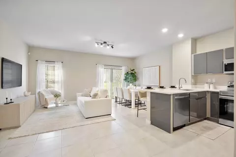 751 SW 11th St, Florida City, FL 33034