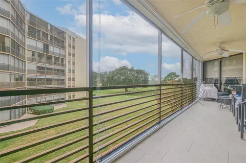 7300 Radice Ct #302, Lauderhill, FL 33319