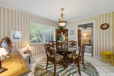 Dining - 4176 SE Fairway Ct, Stuart, FL 34997 photo 2 of 4