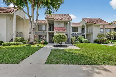 5561 Fairway Park Dr #203, Boynton Beach, FL 33437