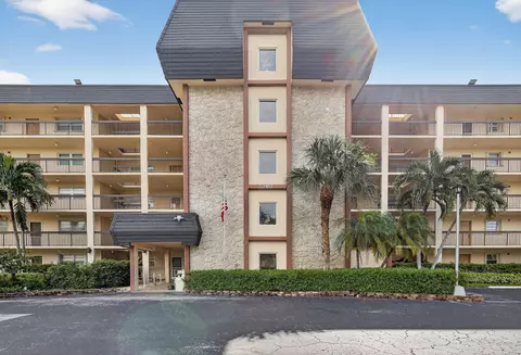 5340 NW 2nd Ave #421, Boca Raton, FL 33487