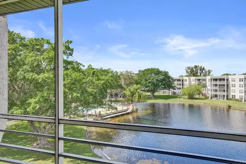 9311 Orange Grove Dr #410, Davie, FL 33324