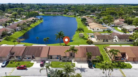 23 Walcott Dr, Boynton Beach, FL 33426