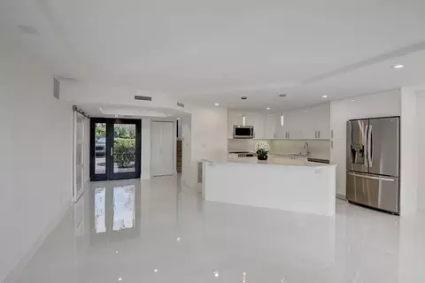 2006 Bridgewood Dr, Boca Raton, FL 33434