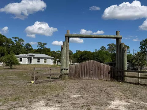 5500 Hendry Isles Blvd, Clewiston, FL 33440