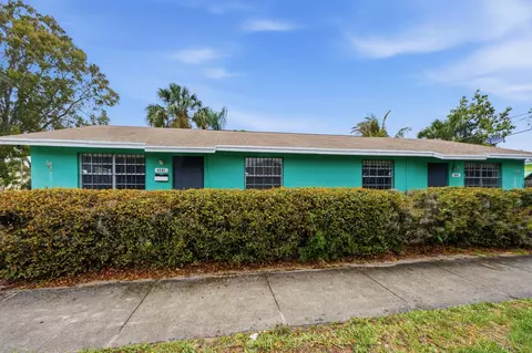 4901 Spruce Ave, West Palm Beach, FL 33407