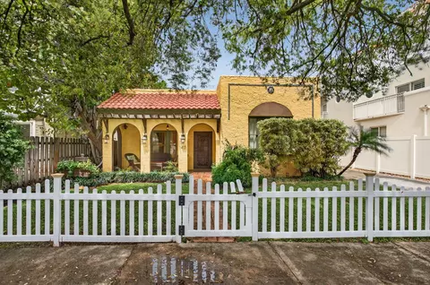 1415 NE 4th Pl, Fort Lauderdale, FL 33301