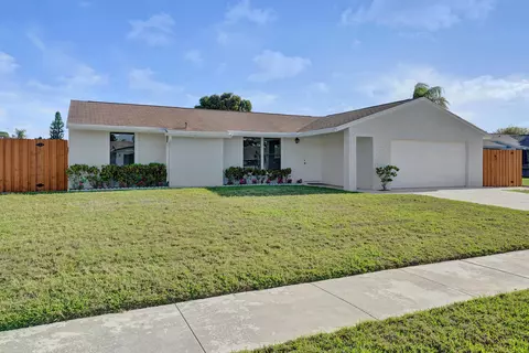 5080 Little Beth Dr S, Boynton Beach, FL 33472