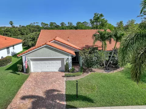 5770 Aspen Ridge Cir, Delray Beach, FL 33484