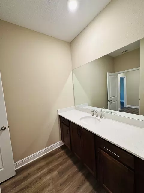 Bath - 8954 SW 75th Lp, Ocala, FL 34481 photo 9 of 9